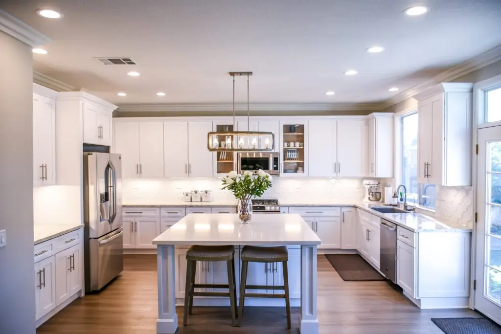 clean kitchen without tile dust